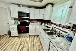 116 Midland St, Lowell, MA 01851 - Photo 11