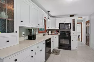 83 Crestwood Dr, Northborough, MA 01532 - Photo 11