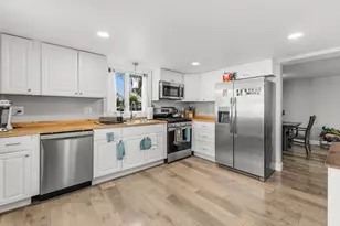 27 R Monroe St, Taunton, MA 02780 - Photo 7