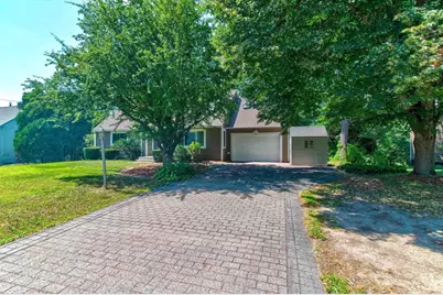 7 Oxyoke Dr, Methuen, MA 01844 - Photo 3