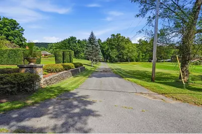 414 Mountain Rd, Holyoke, MA 01040 - Photo 3