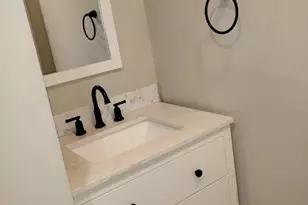 7 Pleasant St, Ware, MA 01082 - Photo 15