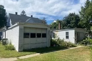 7 Pleasant St, Ware, MA 01082 - Photo 7
