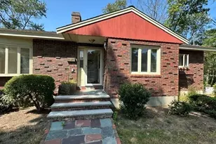 27 Lantern Ln, Dedham, MA 02026 - Photo 3