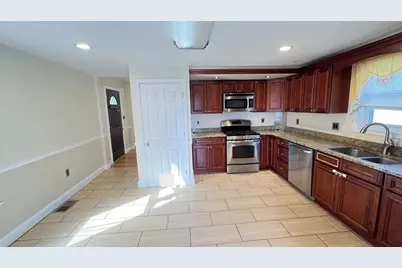 254 Broadway #254, Lynn, MA 01904 - Photo 3