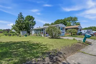 124 Mayflower Ave, Taunton, MA 02780 - Photo 21
