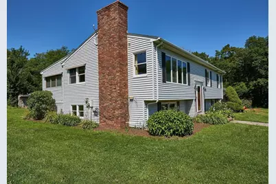 554 Sharps Lot Road, Swansea, MA 02777 - Photo 3