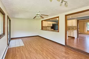 554 Sharps Lot Rd, Swansea, MA 02777 - Photo 15