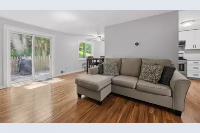 25 Centercrest Drive #25, Tyngsborough, MA 01879 - Photo 5