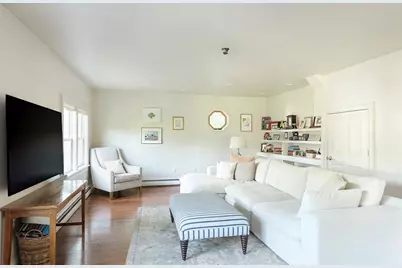127R Leonard, Gloucester, MA 01930 - Photo 5