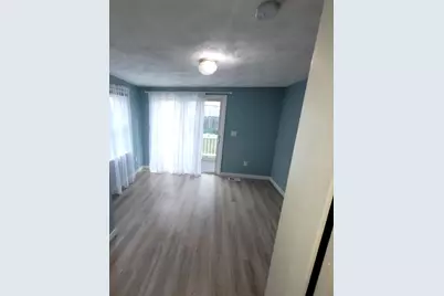 33 Markham Cir, Ayer, MA 01432 - Photo 3