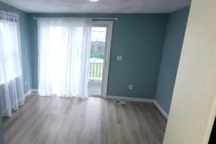 33 Markham Cir, Ayer, MA 01432 - Photo 3