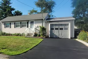 33 Markham Cir, Ayer, MA 01432 - Photo 1