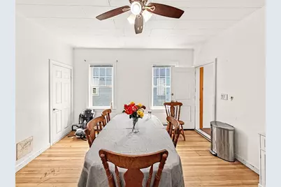 28 Meadow St, Fall River, MA 02720 - Photo 5
