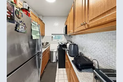 28 Meadow St, Fall River, MA 02720 - Photo 7