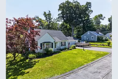 20 Westernview Cir, East Longmeadow, MA 01028 - Photo 1