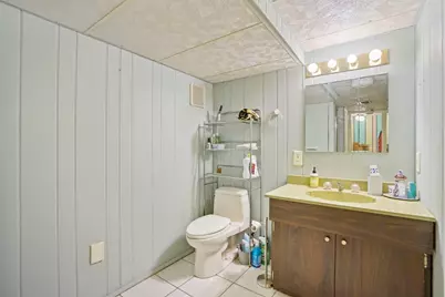 30 Dicsal Ln, Holyoke, MA 01040 - Photo 33
