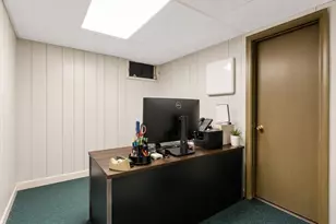 30 Dicsal Ln, Holyoke, MA 01040 - Photo 31