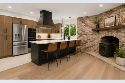 30 Dicsal Ln, Holyoke, MA 01040 - Photo 15