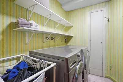 30 Dicsal Ln, Holyoke, MA 01040 - Photo 29