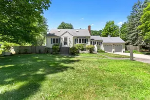 10 Standley St, Beverly, MA 01915 - Photo 3