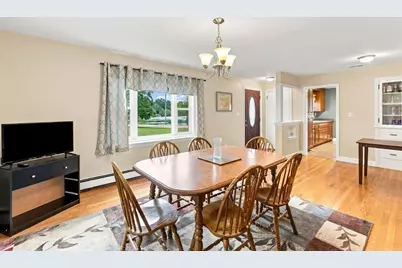 71 School St, Upton, MA 01568 - Photo 15