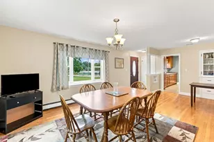 71 School St, Upton, MA 01568 - Photo 15