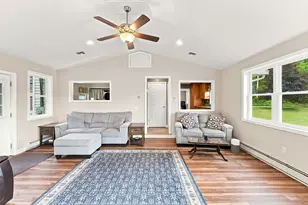 71 School St, Upton, MA 01568 - Photo 9