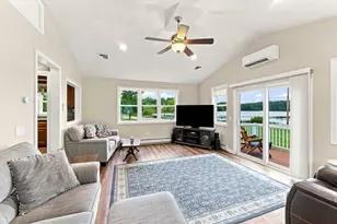 71 School St, Upton, MA 01568 - Photo 5