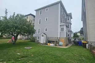 72 Huard St, Fall River, MA 02721 - Photo 3