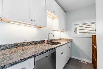18 Willow Ave, Salem, MA 01970 - Photo 17