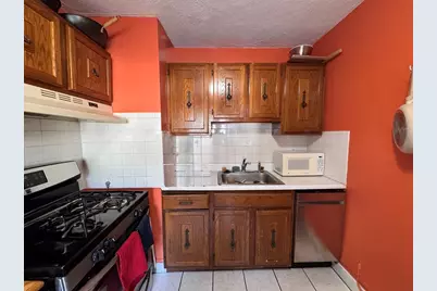 17 Farragut Avenue #2, Somerville, MA 02144 - Photo 3