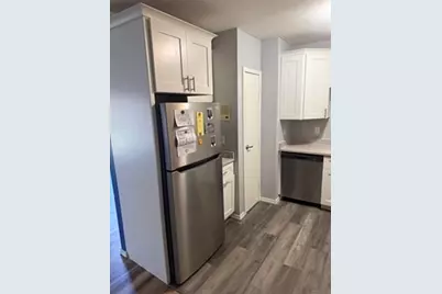 685 Oak St #2-5, Brockton, MA 02301 - Photo 7
