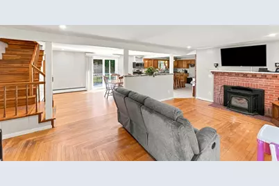 109 Providence St, Uxbridge, MA 01569 - Photo 9
