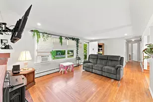 109 Providence St, Uxbridge, MA 01569 - Photo 19