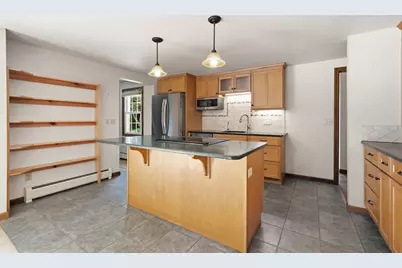 590 Middle St., Amherst, MA 01002 - Photo 9