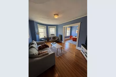 26 Parkway Road #3, Brookline, MA 02445 - Photo 3