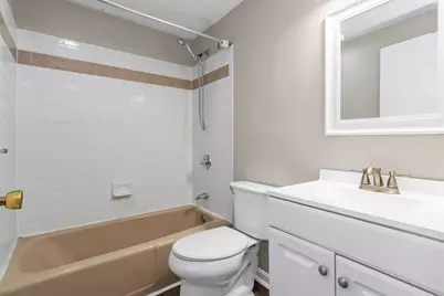 9 Cross St #7, Chelmsford, MA 01863 - Photo 17