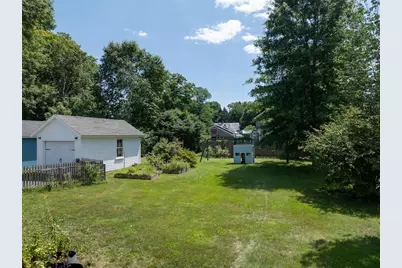 22 W Center St, Northampton, MA 01062 - Photo 9