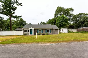 58 Chestnut Rd, Halifax, MA 02338 - Photo 1