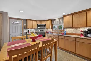 117 Bridge St, Fairhaven, MA 02719 - Photo 9