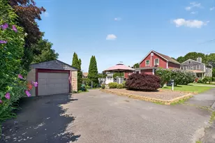 117 Bridge St, Fairhaven, MA 02719 - Photo 3