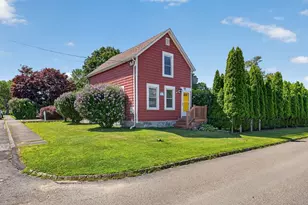 117 Bridge St, Fairhaven, MA 02719 - Photo 1