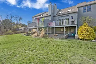 63 Bayberry Common, Franklin, MA 02038 - Photo 31