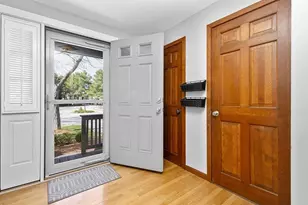 63 Bayberry Common, Franklin, MA 02038 - Photo 3