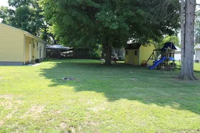 126 Warregan St, Chicopee, MA 01013 - Photo 3