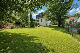8 Hawes St, Fitchburg, MA 01420 - Photo 5