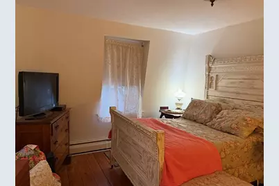 8 Hawes St, Fitchburg, MA 01420 - Photo 11