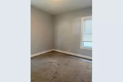 103 Tecumseh St #2, Fall River, MA 02721 - Photo 5
