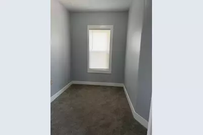 103 Tecumseh St #2, Fall River, MA 02721 - Photo 3